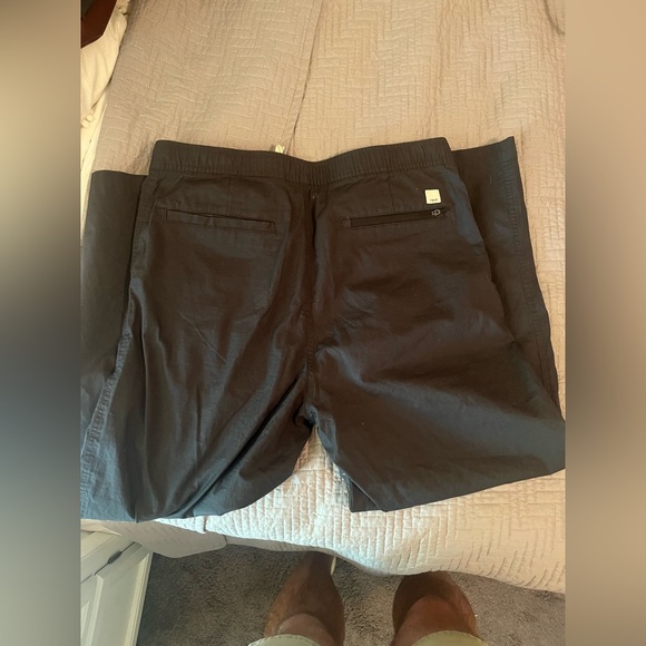 Vuori Wide Leg Ripstop pants - Picture 2 of 3